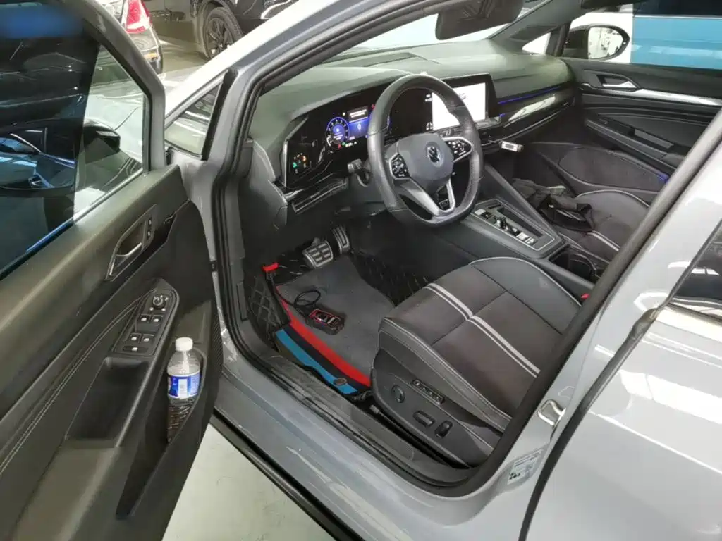 Volkswagen Golf — миниатюра 16