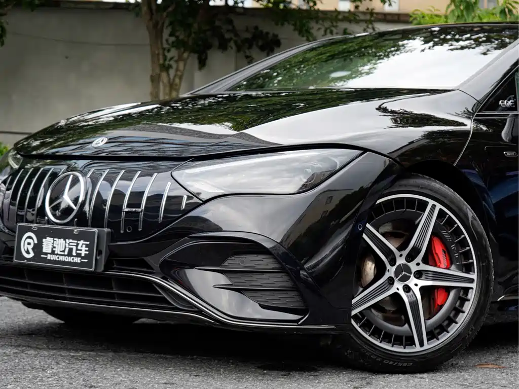 Mercedes-Benz EQE AMG — миниатюра 18