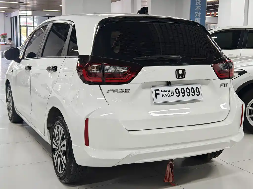Honda Fit — миниатюра 4