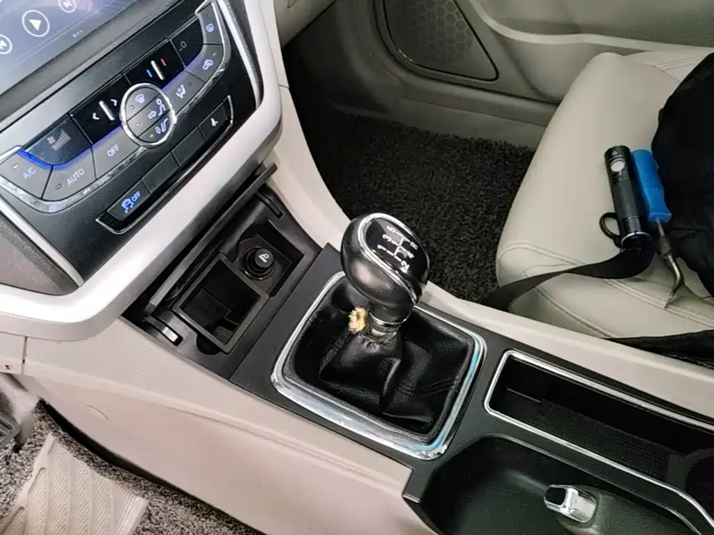 Geely Emgrand — миниатюра 14
