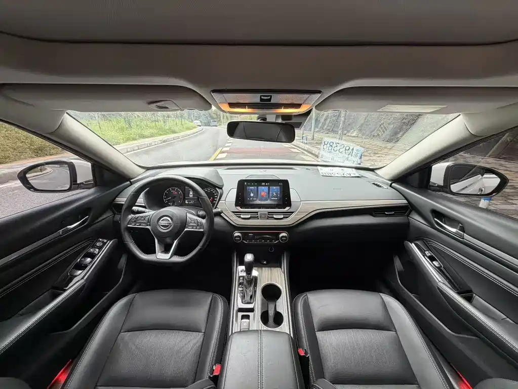Nissan Teana — миниатюра 7