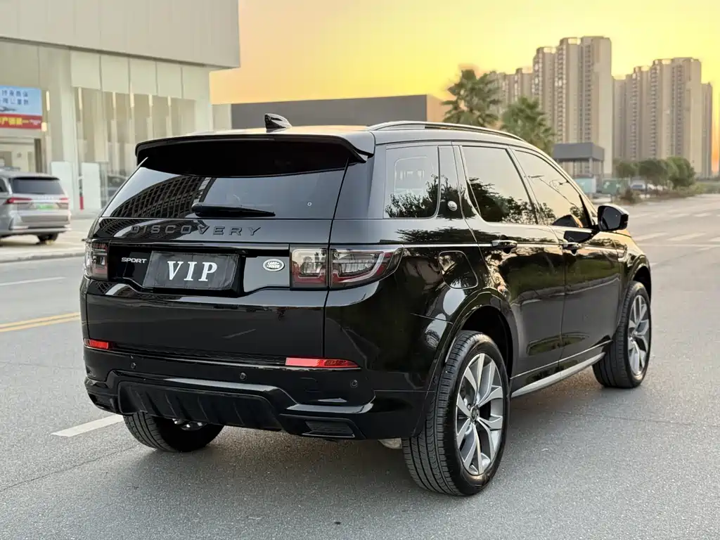 LAND ROVER DISCOVER SPORTS