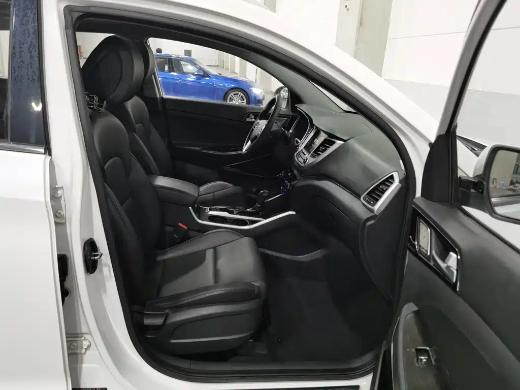 Hyundai Tucson — миниатюра 23