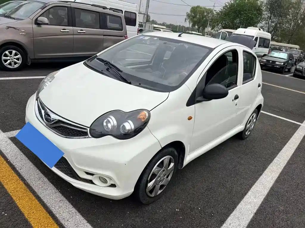 Byd F0 2014