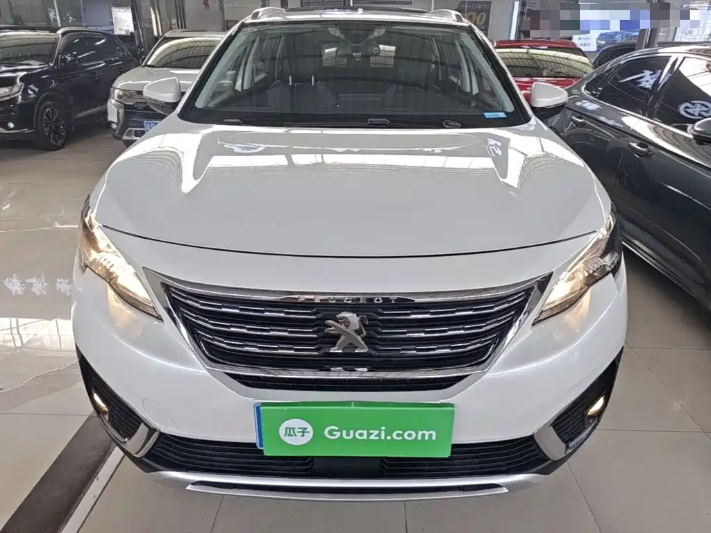 Peugeot 5008 — миниатюра 3