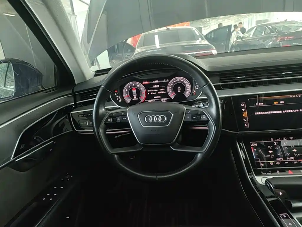 Audi A8 — миниатюра 11