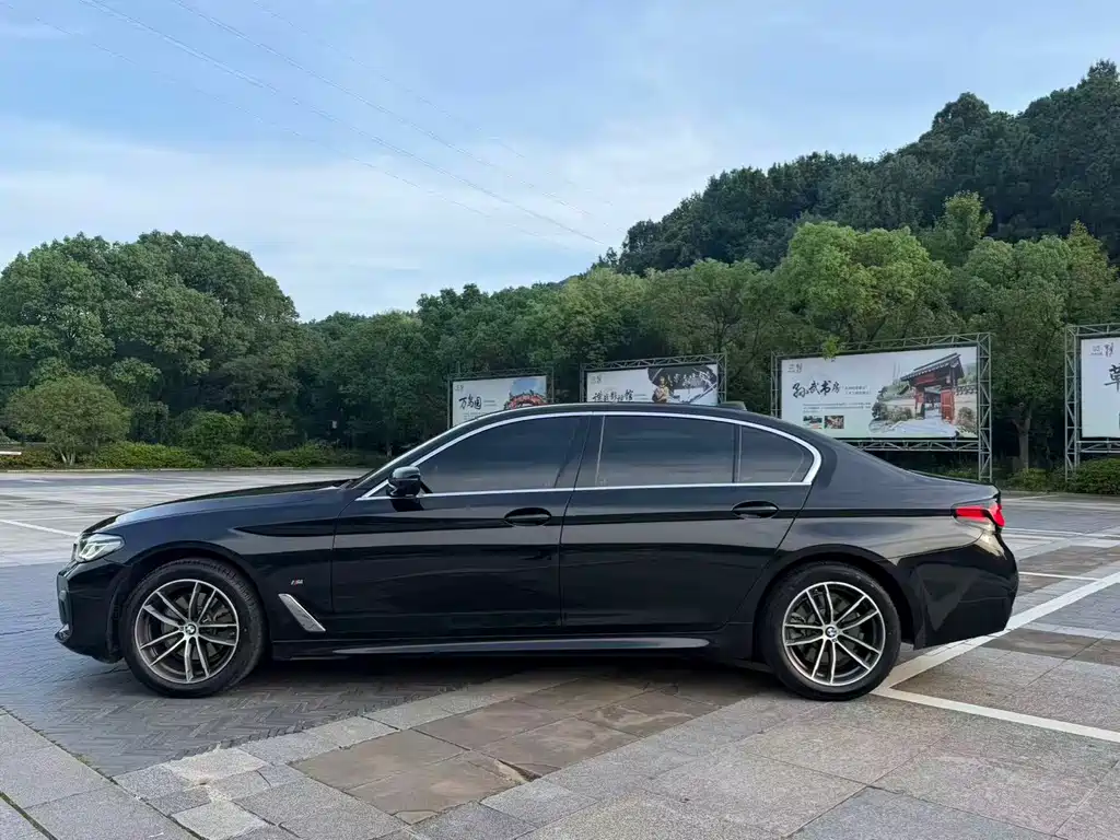 BMW 5 Series 5 2021 525Li M Sport