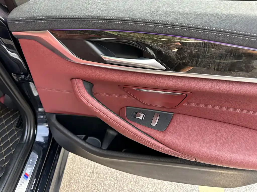 BMW 5 Series — миниатюра 19