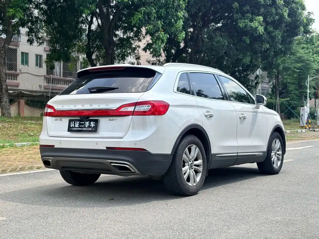 Lincoln MKX — миниатюра 4