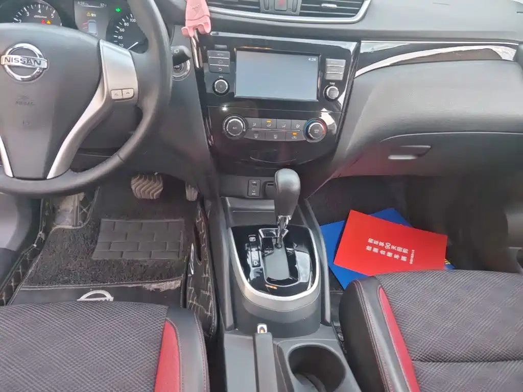 Nissan Qashqai — миниатюра 14