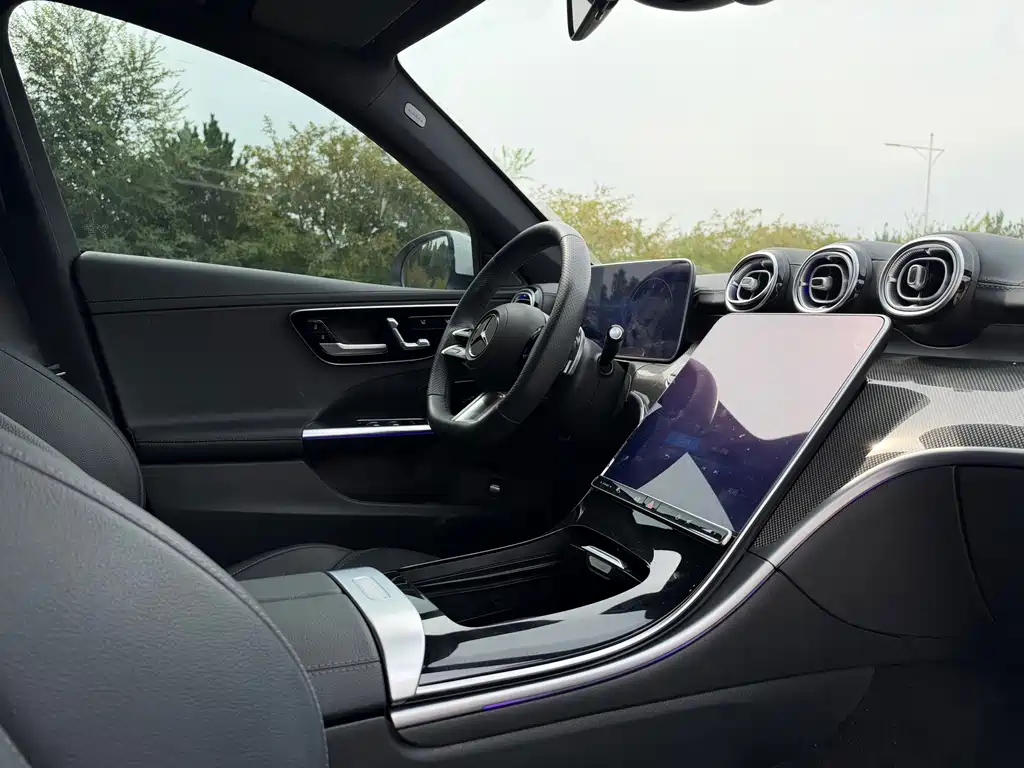 Mercedes-Benz C-Class — миниатюра 20
