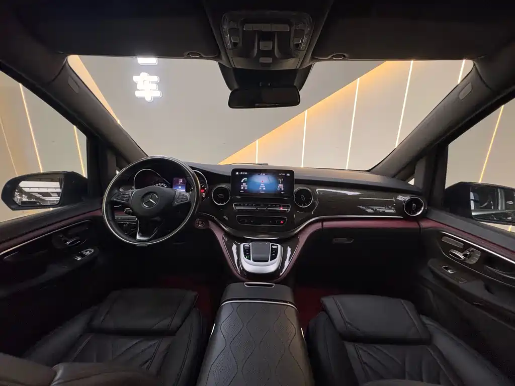 Mercedes-Benz V-Class — миниатюра 25