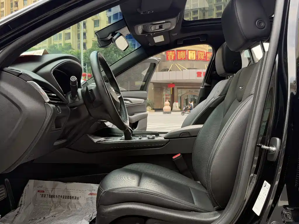 Cadillac CT5 — миниатюра 21