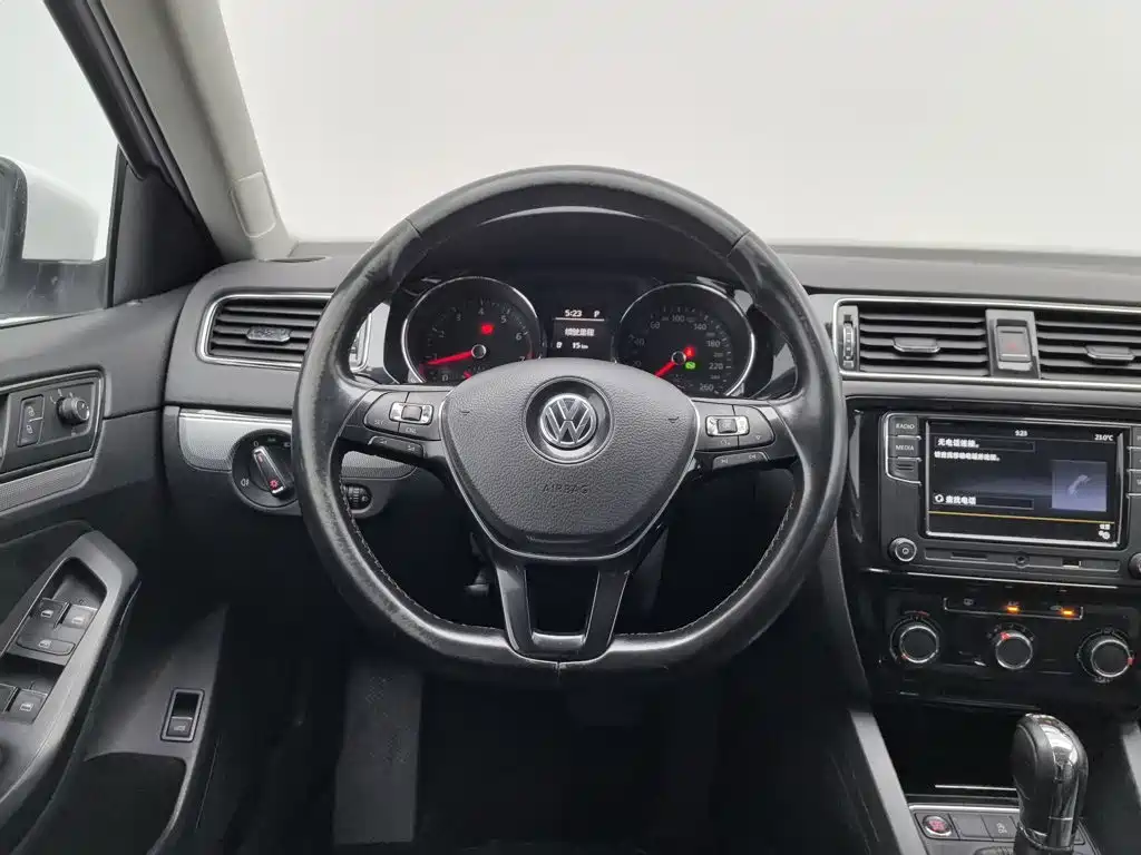 Volkswagen Sagitar — миниатюра 11