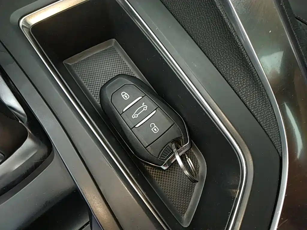 Peugeot 4008 — миниатюра 9