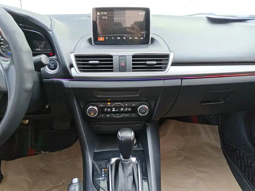 Mazda 3 Axela — миниатюра 13