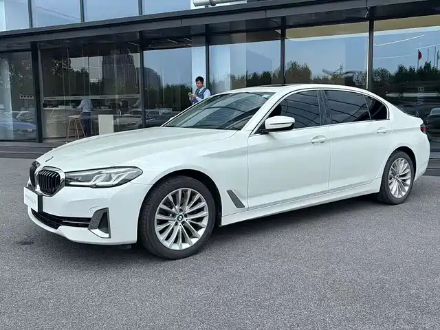 2022 BMW 5er