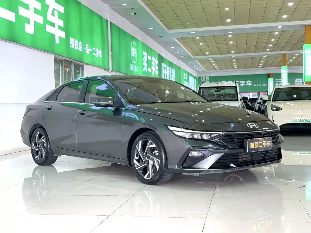 Hyundai Elantra — миниатюра 3