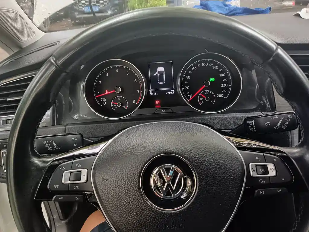 Volkswagen Golf — миниатюра 10