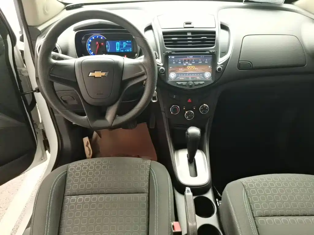 Chevrolet Trax — миниатюра 10