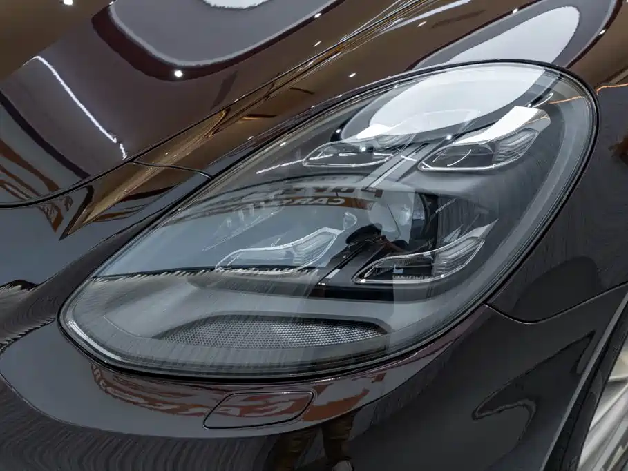 Porsche Panamera — миниатюра 8