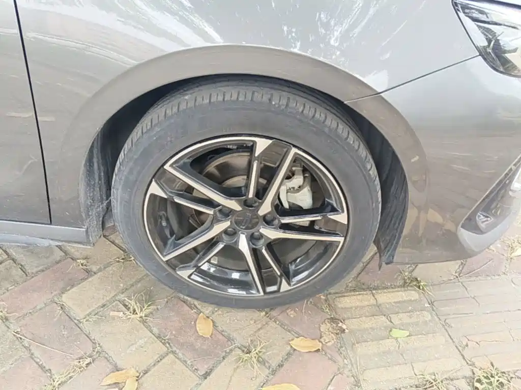 Geely Binrui — миниатюра 12
