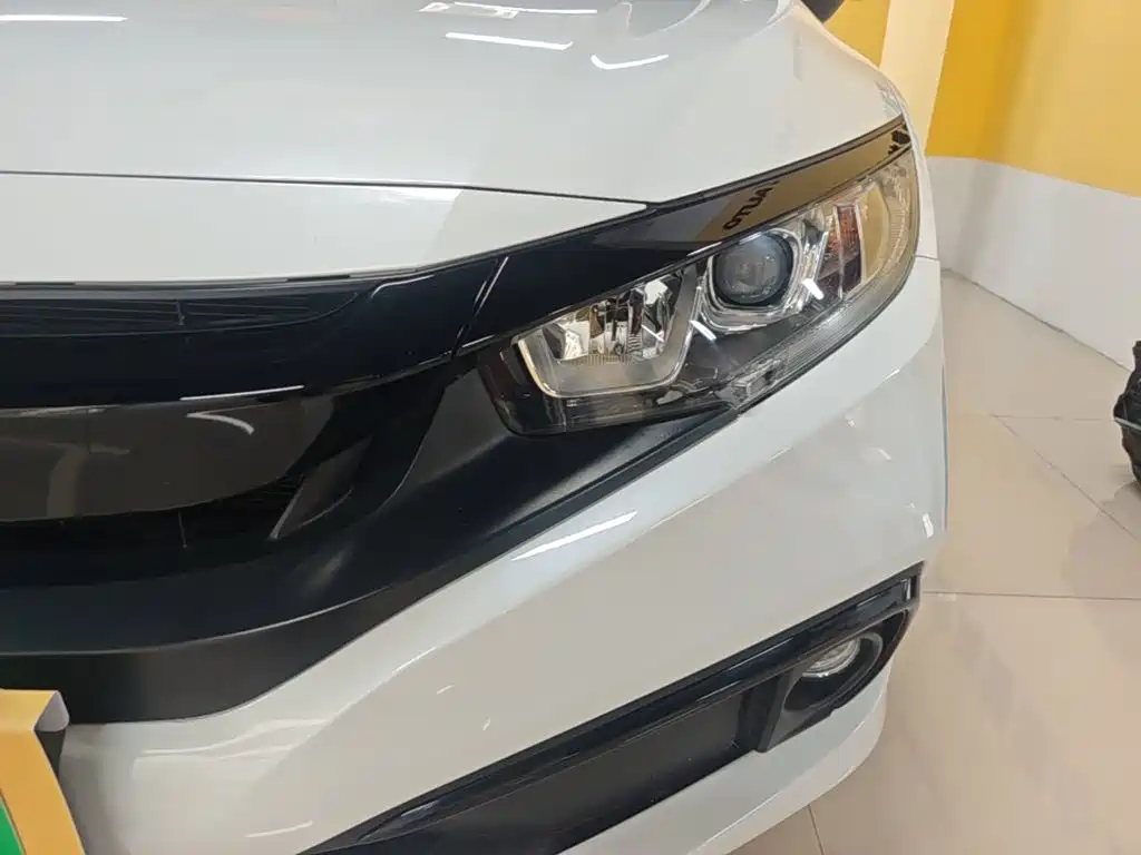 Honda Civic — миниатюра 24