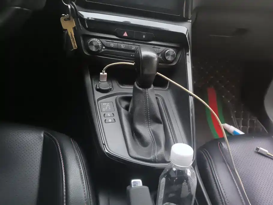 Peugeot 308 — миниатюра 16