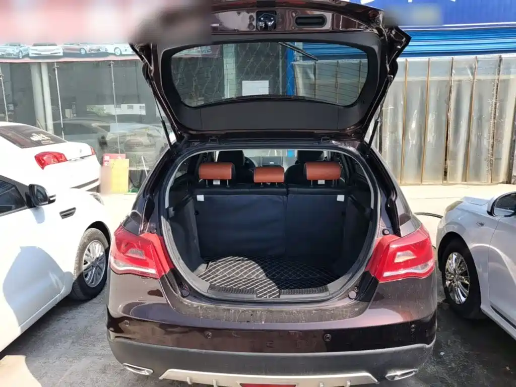 Geely Emgrand — миниатюра 19