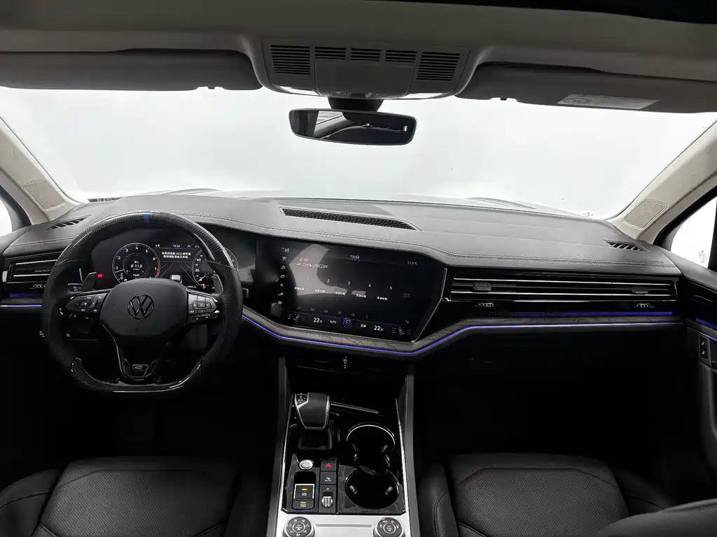 Volkswagen Touareg — миниатюра 13