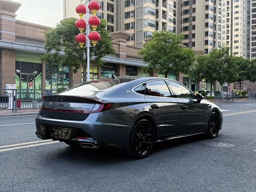 Hyundai Sonata — миниатюра 9