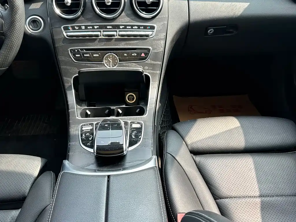 Mercedes-Benz C-Class — миниатюра 9