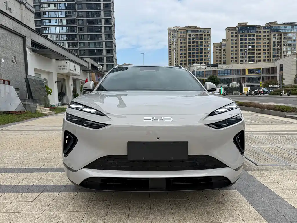 BYD Sealion 06 — миниатюра 2