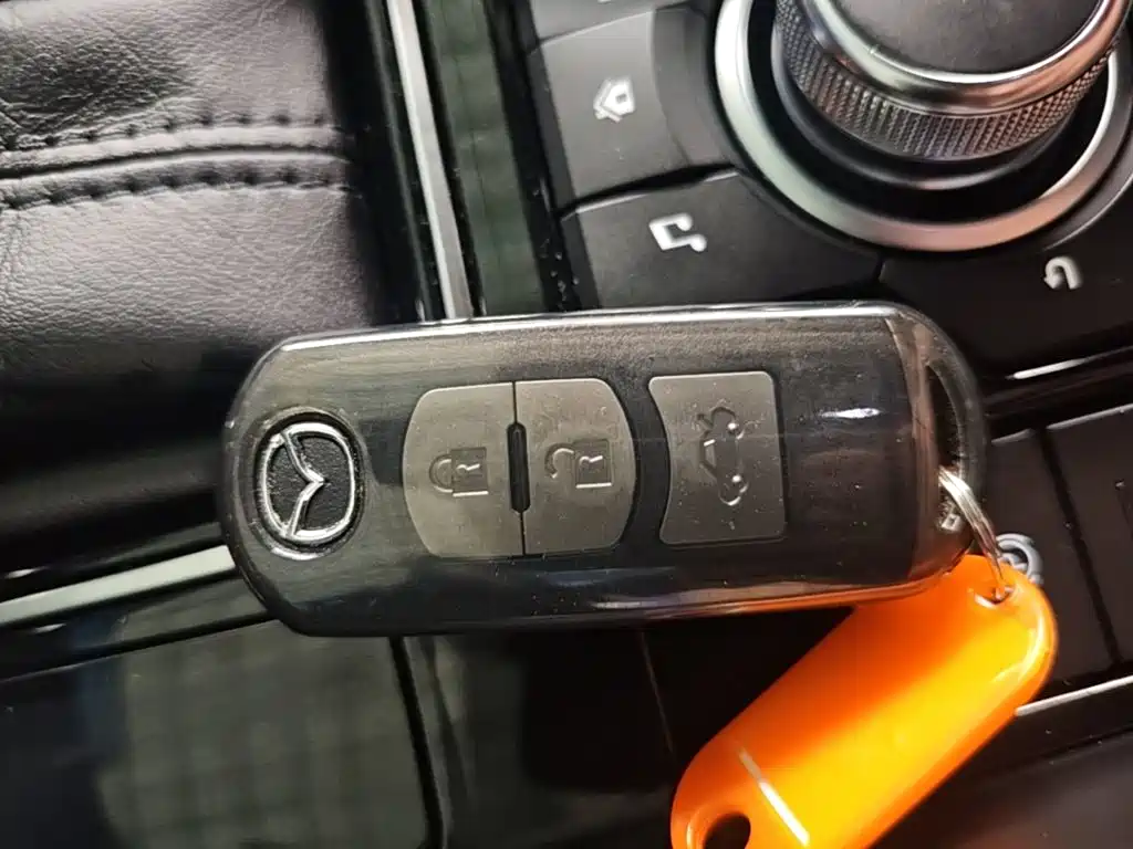Mazda Atenza — миниатюра 9