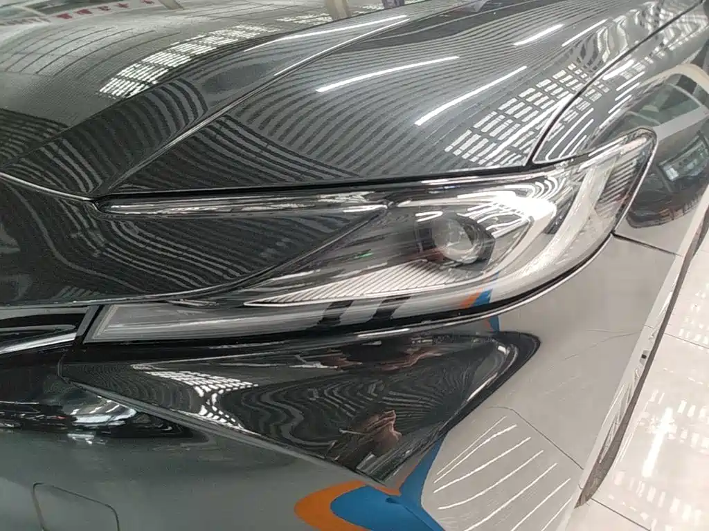 Toyota Camry — миниатюра 24