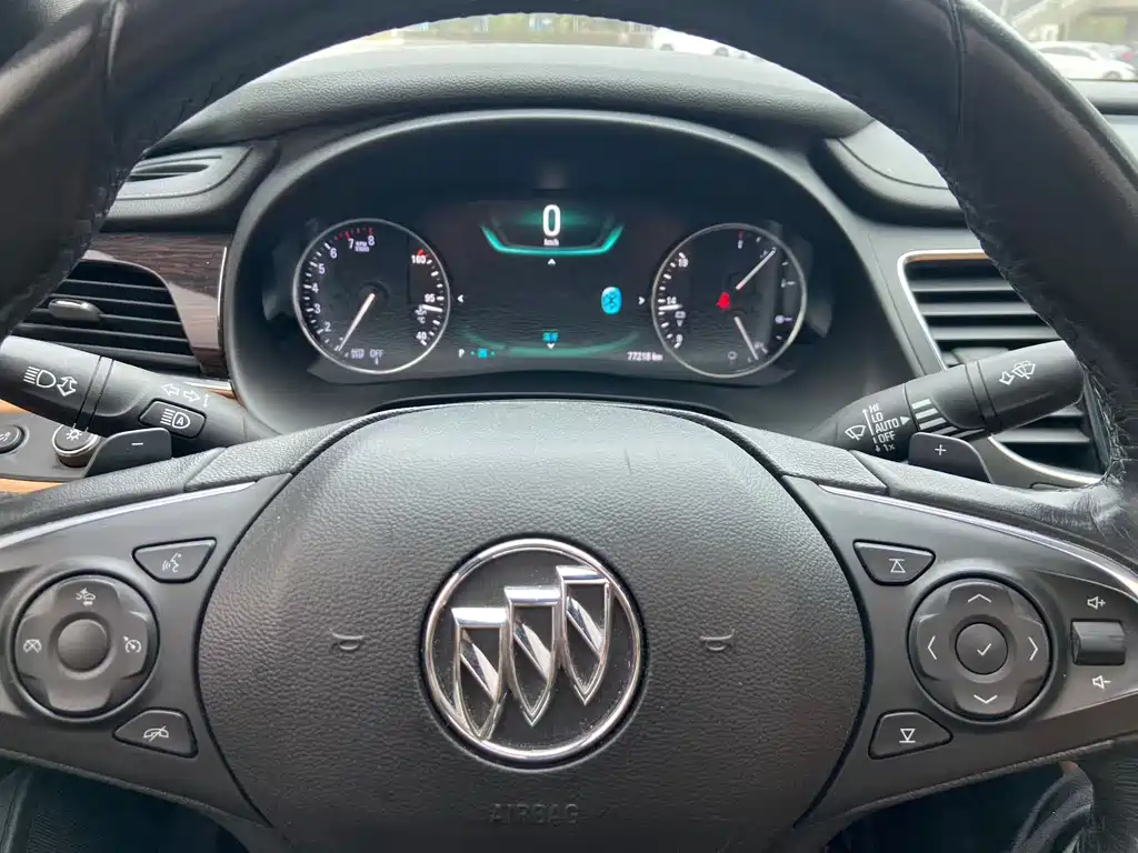 Buick LaCrosse — миниатюра 9