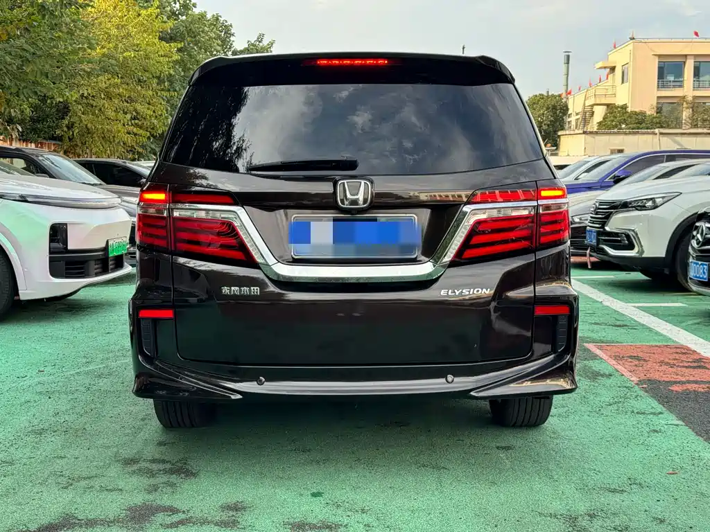 Honda Elysion — миниатюра 9