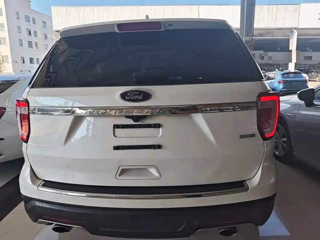 Ford Explorer (Import) — миниатюра 6