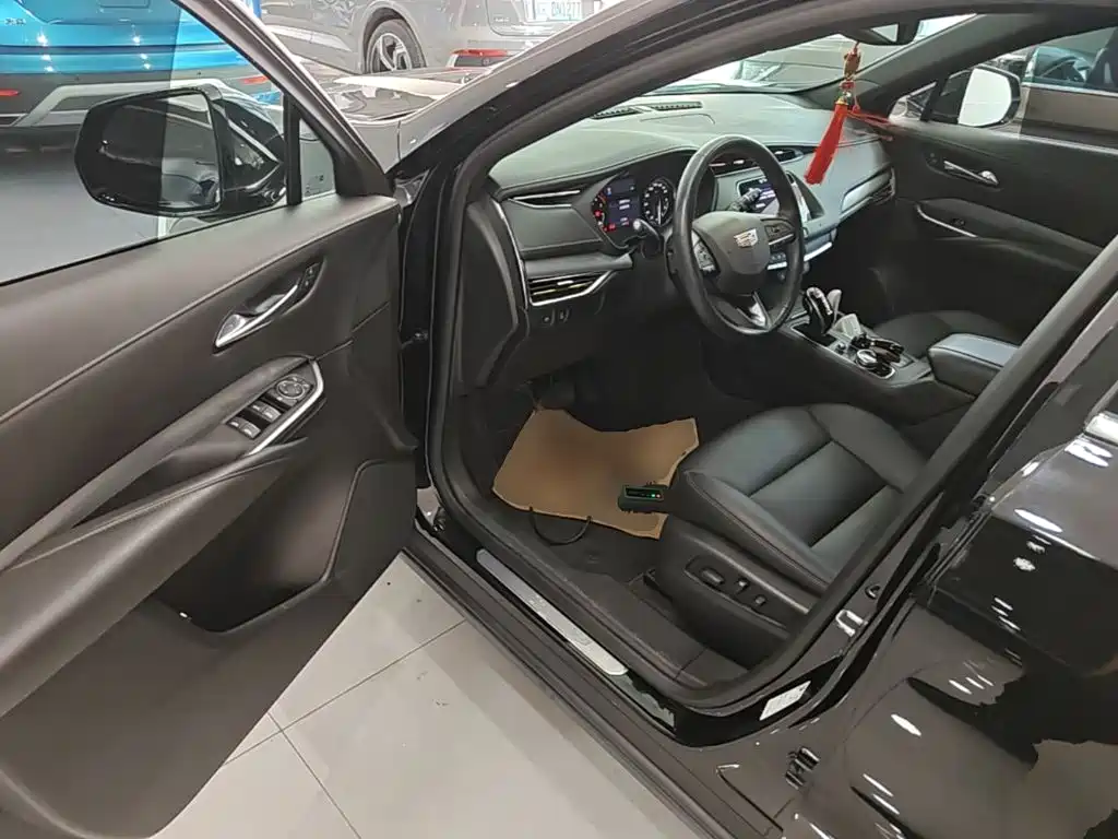 Cadillac XT4 — миниатюра 16