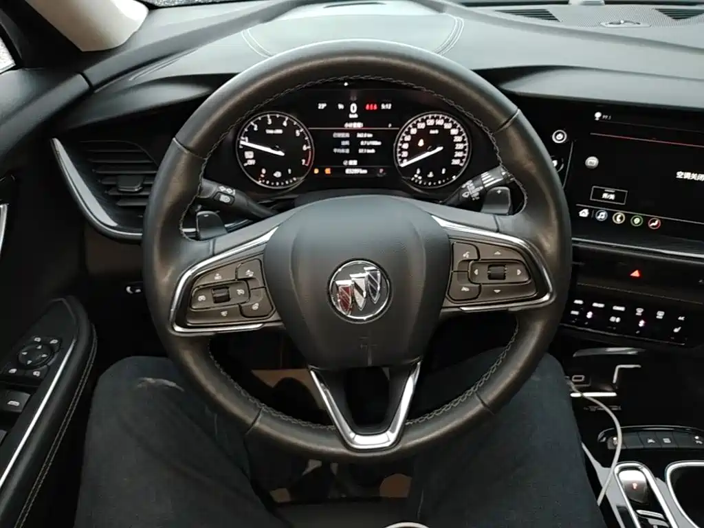 Buick Envision Plus — миниатюра 11