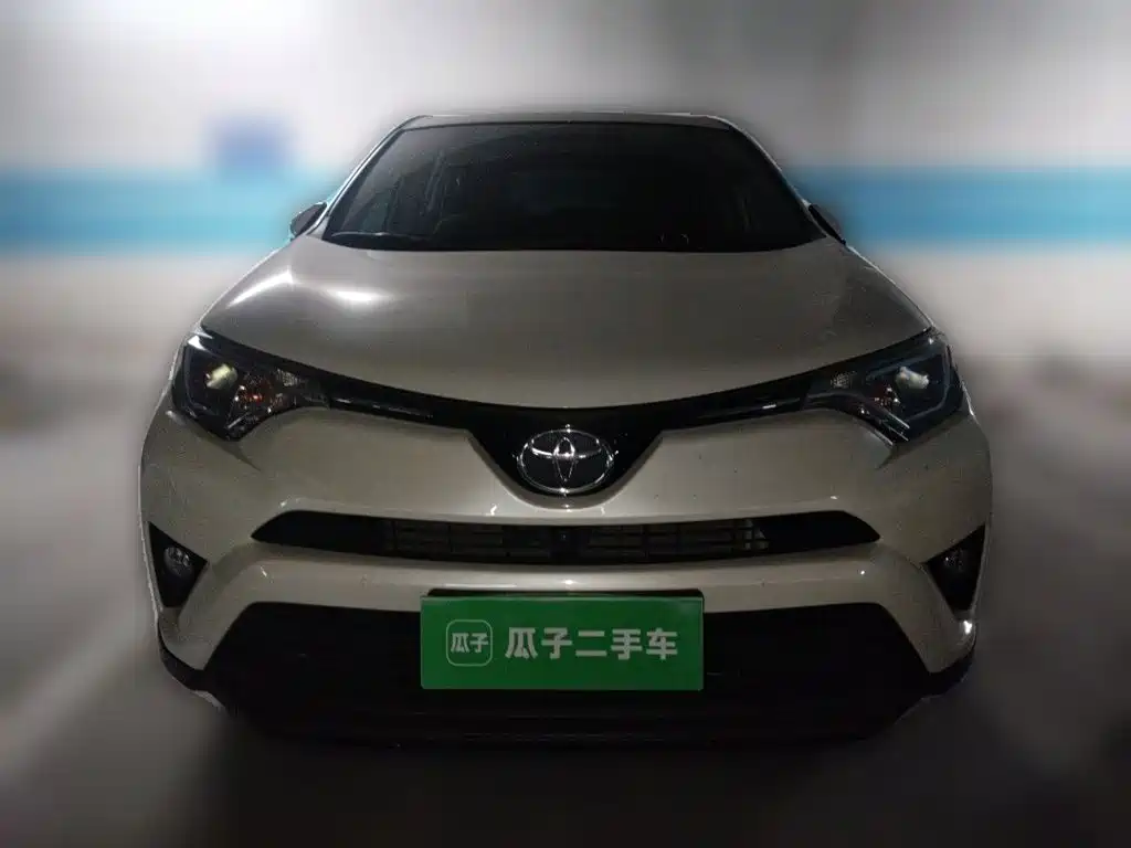 Toyota RAV4 — миниатюра 24