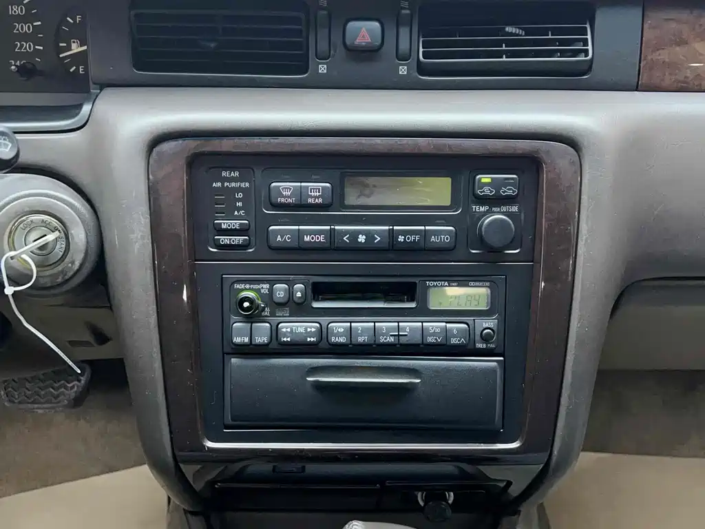 Toyota Crown 2001 3.0L AT