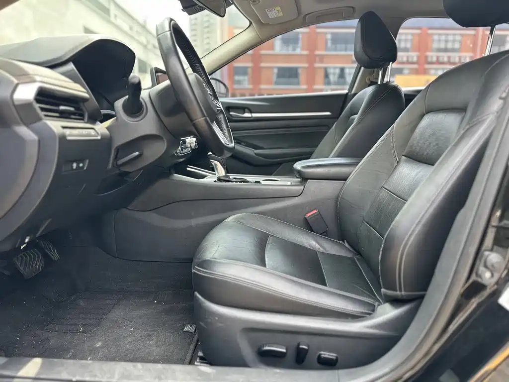 Nissan Teana — миниатюра 7