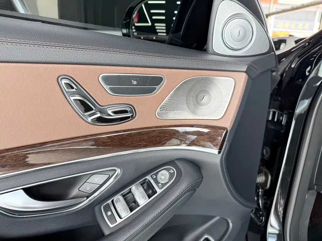 Mercedes-Benz S-Class — миниатюра 9