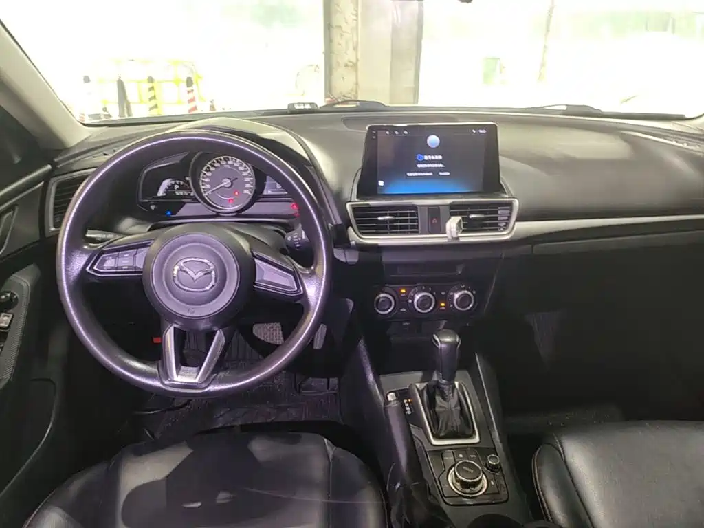 Mazda 3 Axela — миниатюра 10