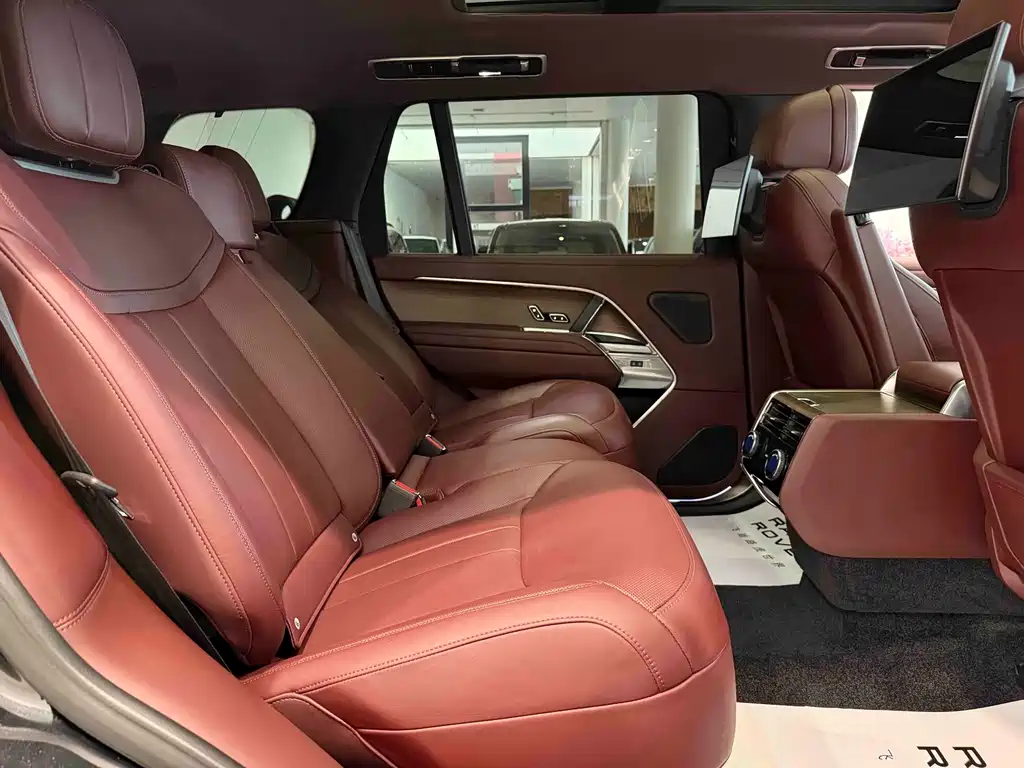 Land Rover Range Rover — миниатюра 19