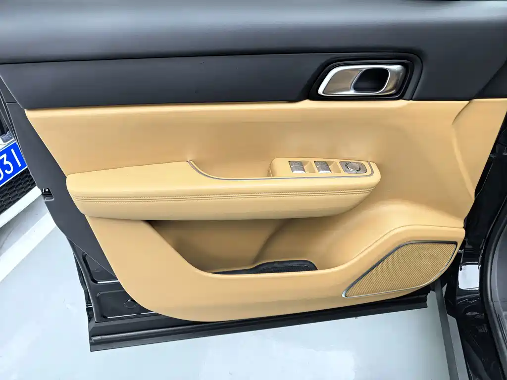 Li Auto Li ONE — миниатюра 5