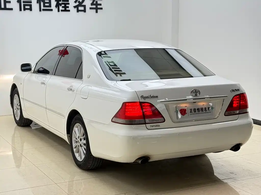 Toyota Crown — миниатюра 41