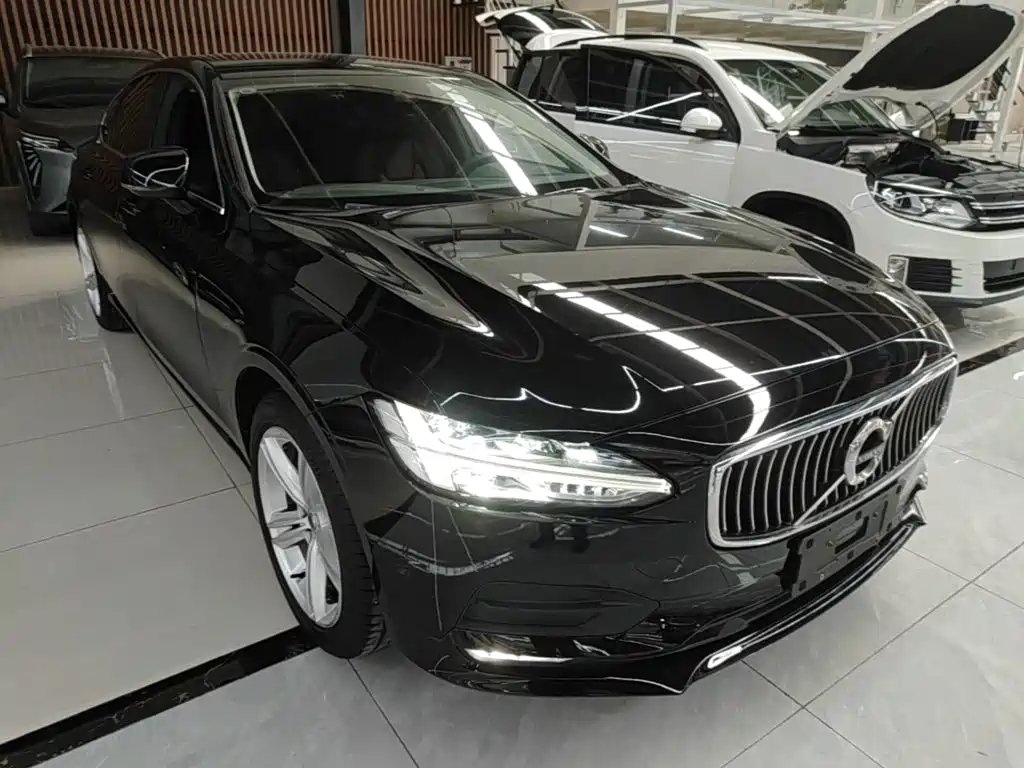 Volvo S90 — миниатюра 4