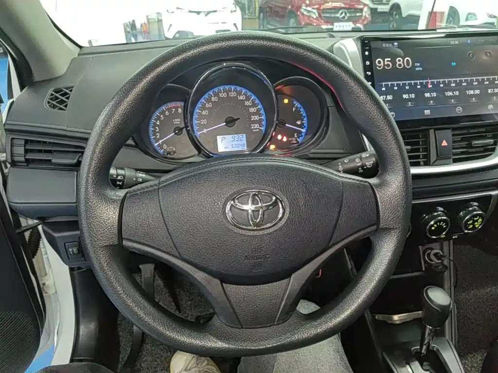 Toyota Vios FS — миниатюра 11